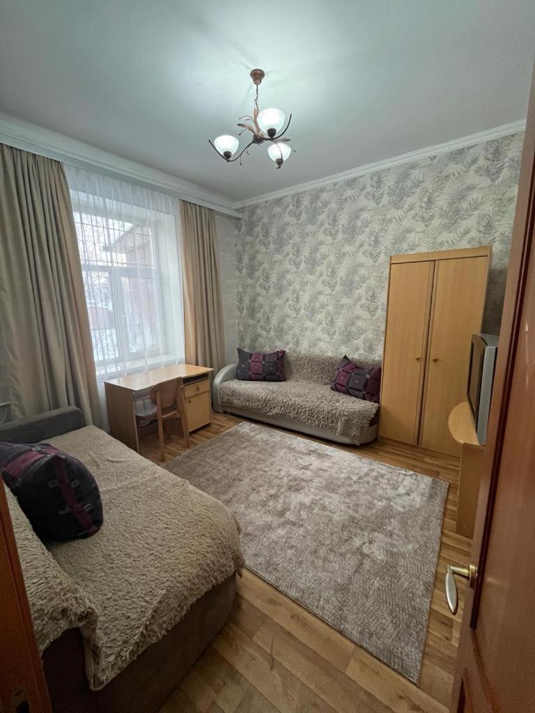 Apartments On Mustafa Ozturk Almaty Extérieur photo