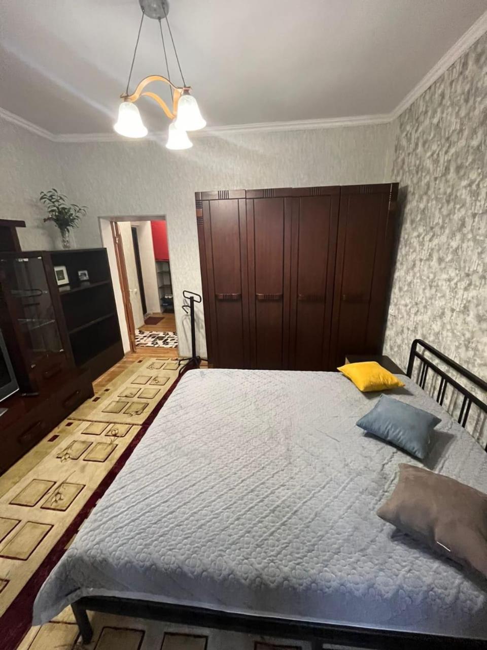 Apartments On Mustafa Ozturk Almaty Extérieur photo