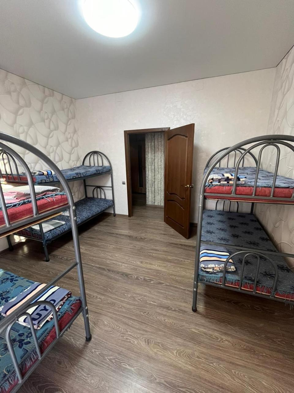 Apartments On Mustafa Ozturk Almaty Extérieur photo