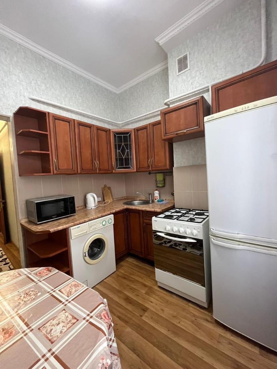 Apartments On Mustafa Ozturk Almaty Chambre photo