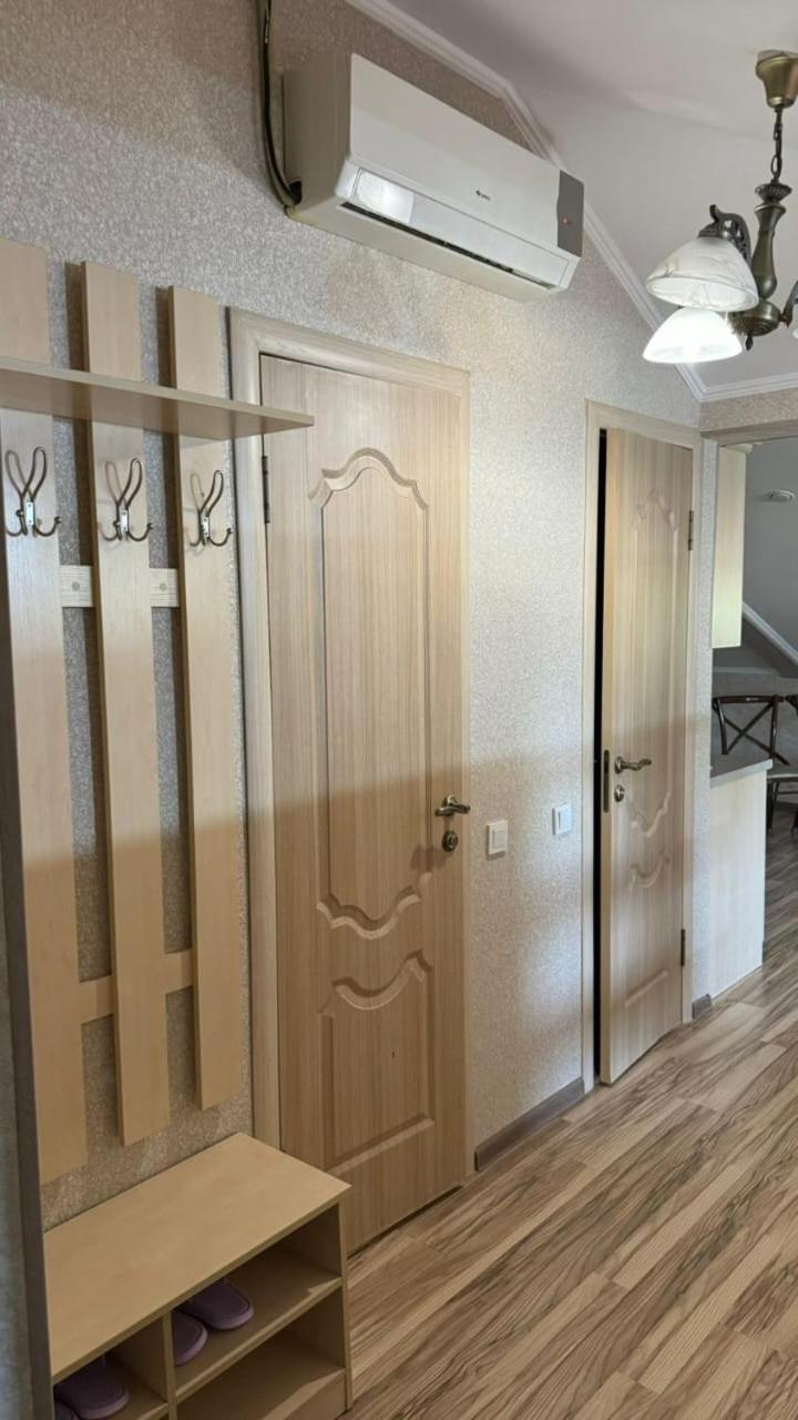 Apartments On Mustafa Ozturk Almaty Extérieur photo